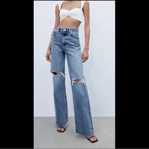 Zara wide leg ripped light wash jeans size 2